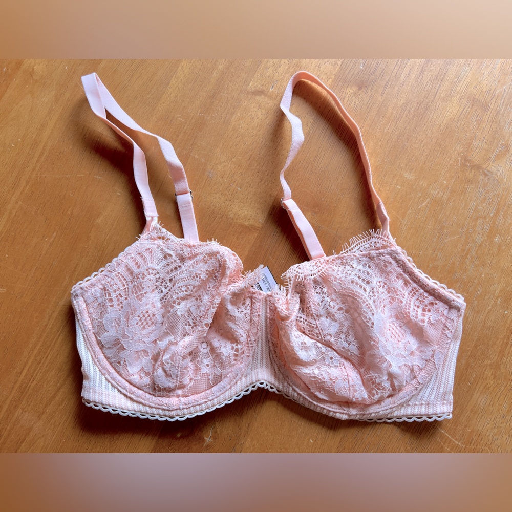 NWOT’s Victorias Secret Bra